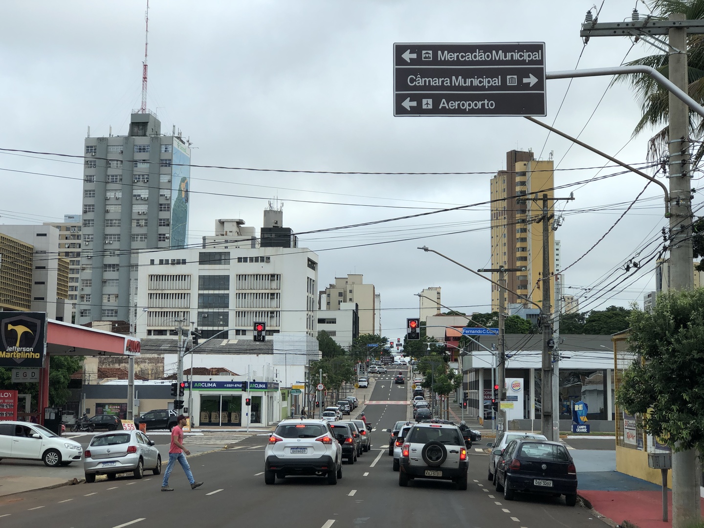 Veículos deve estar com documentação em dia para trafegar pelas ruas. - Foto: Isabelly Melo