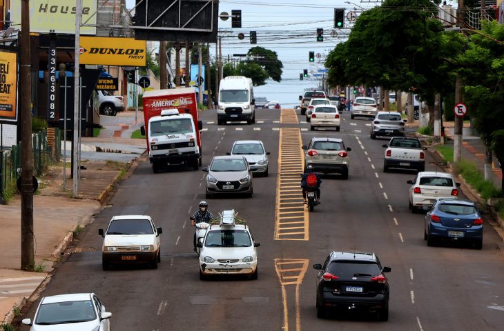 Proprietários de veículos em Mato Grosso do Sul que optaram pela parcelamento têm até sexta-feira (31) para pagar a 3ª parcela do IPVA 2023. Os próximos vencimentos são em 28 de abril e 31 de maio. - Foto: Álvaro Rezende