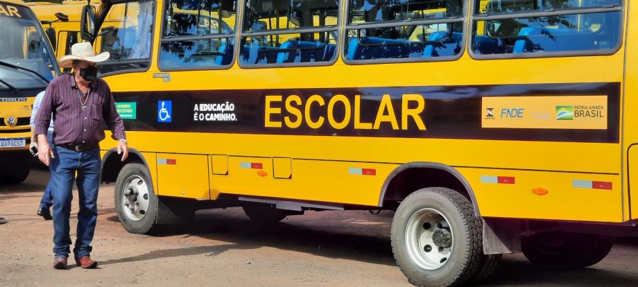 Três Lagoas recebe ônibus novos para transporte de alunos - Divulgação