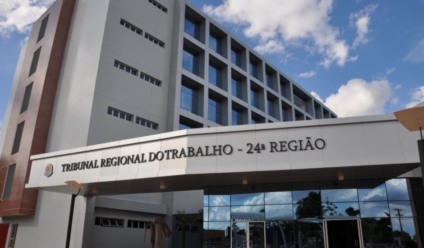 A escolha da lista tríplice ocorreu em sessão híbrida com transmissão, ao vivo, pelo canal do Youtube - Foto: Divulgação/TRT/MS