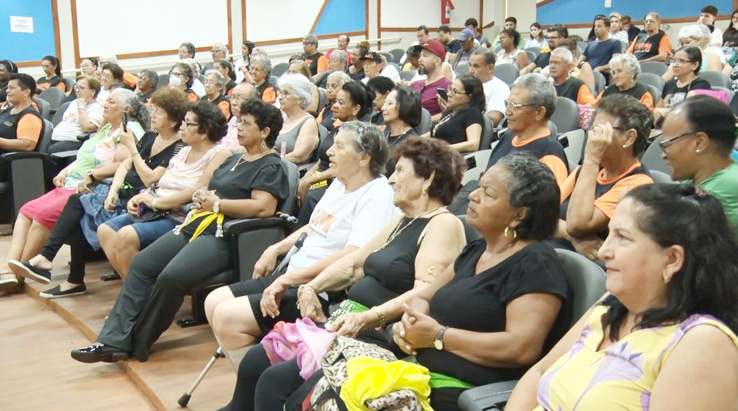 O ANFITEATRO > da Universidade Federal de Mato Grosso do Sul, campus de Três Lagoas, ficou lotado - Divulgação