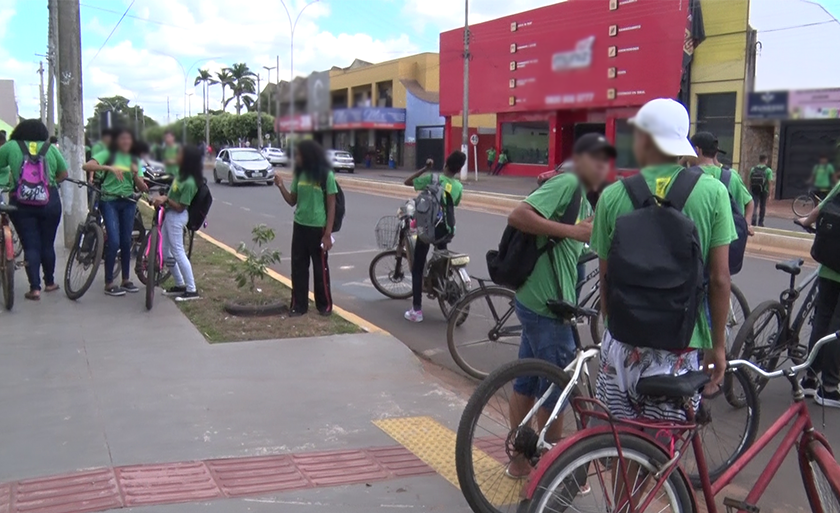 Transporte irregular está entre as principais infrações observadas neste período de volta às aulas.