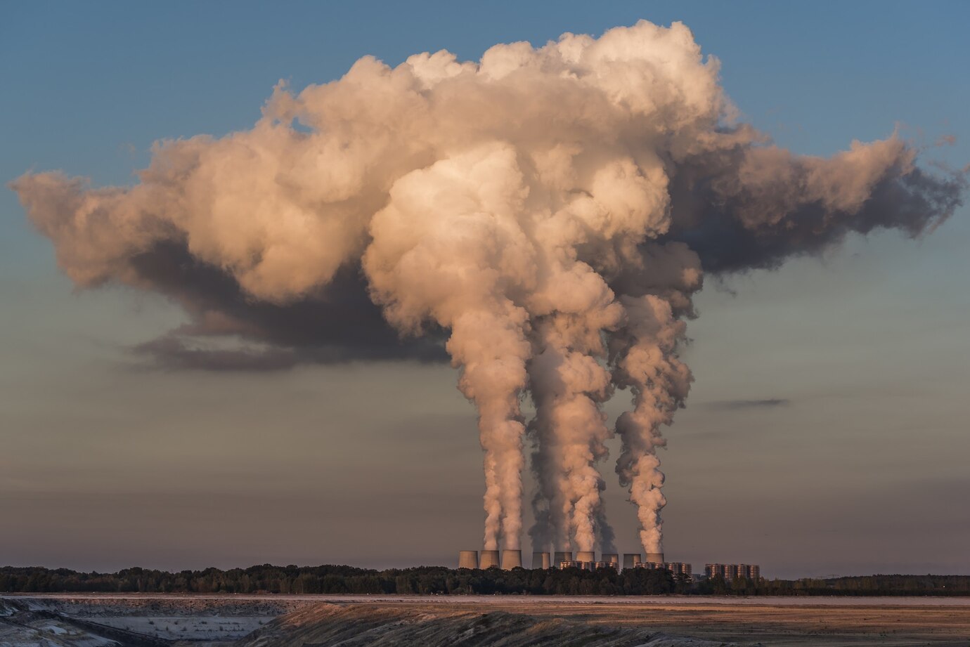 Dióxido de Carbono é um dos principais gases do efeito estufa - Foto: Wirestock/Freepik