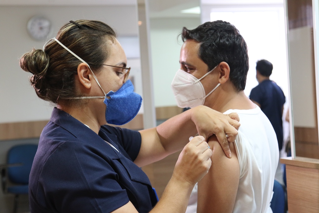 Segunda dose de Pfizer e Coronavac também estarão liberadas nos postinhos e Central de Imunização a partir desta terça - Arquivo/JP