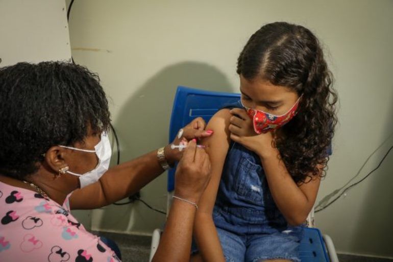 A abertura de frascos da vacina é programa em cada unidade, em Três Lagoas. - Arquivo/JPNEWS