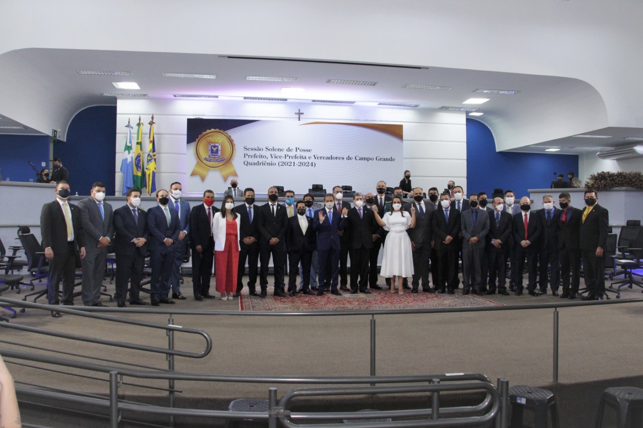 vereadores tomam posse para 11a legislatura - Foto: Divulgação/Câmara Municipal vereadores tomam posse para 11a legislatura - Foto: Divulgação/Câmara Municipal