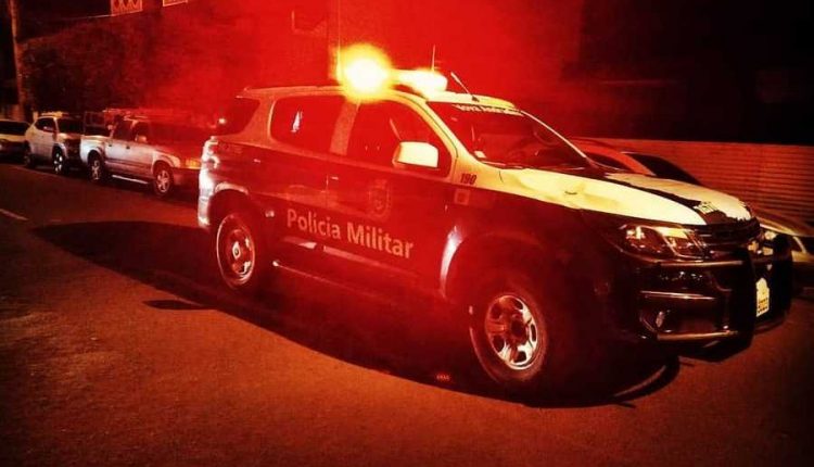 O homem negou aos policiais que tenha arma de fogo - PMMS