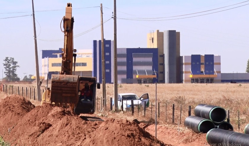 Construção de vicinal de acesso ao Hospital Regional é iniciada - Reprodução TVC