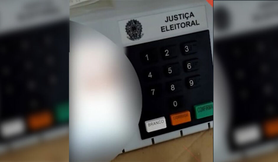 Eleitor que filmou momento da votação pagará multa de R$ 2 mil. - Arquivo/JPNews