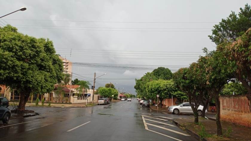 A circulação dos ventos deixa o tempo instável e provoca temporais na costa leste do Estado - Israel Espíndola/RCN67