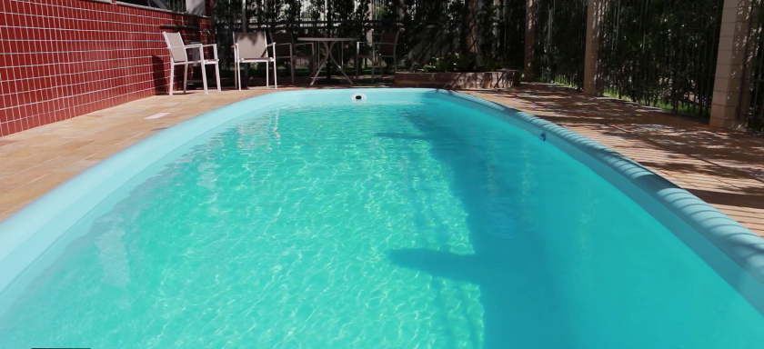 Afogamento na piscina é um dos acidentes mais frequentes com crianças.