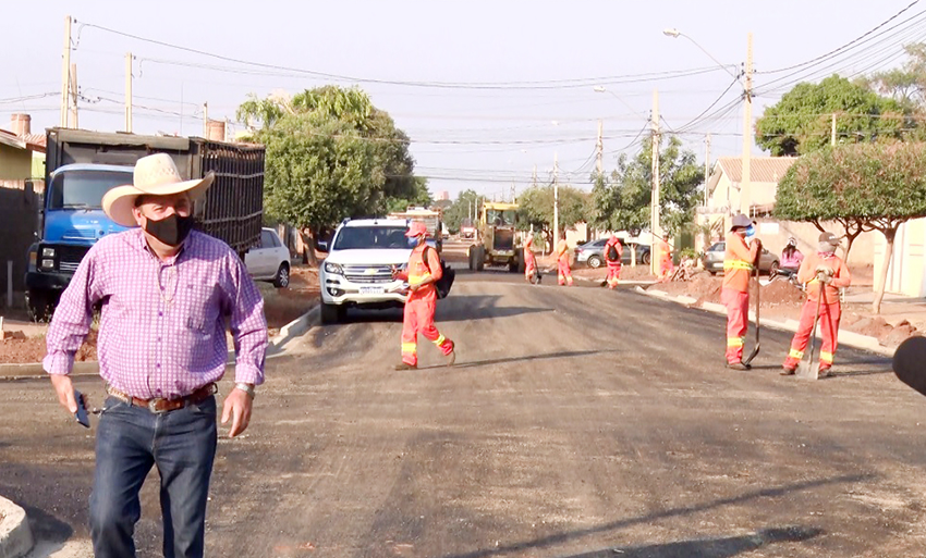 Prefeito anunciou também a pavimentação da avenida Custódio Andries - Divulgação