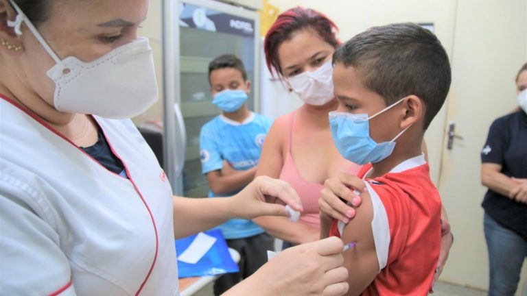 Final de semana tem plantão de vacinação em unidades de saúde - Foto: PMCG