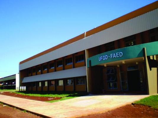 Instituição passa a cobrar comprovante de vacina de estudantes - Divulgação: Portal UFGD