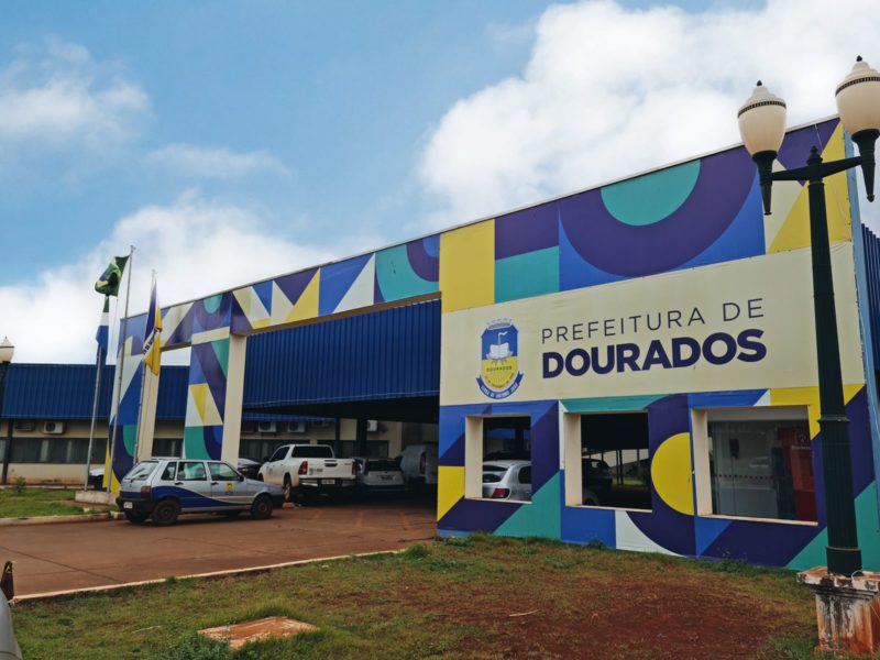 Juiz manda suspender pagamento de novo salário ao prefeito, vice e secretários - Foto: Prefeitura de Dourados