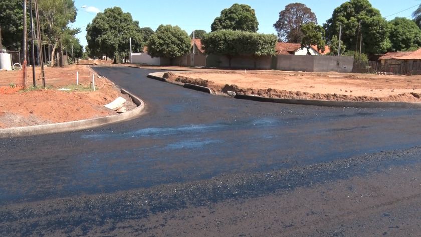 O secretário de infraestrutura, Osmar Dias, conversou com nossa equipe de reportagem sobre as obras. - Reprodução/TVC