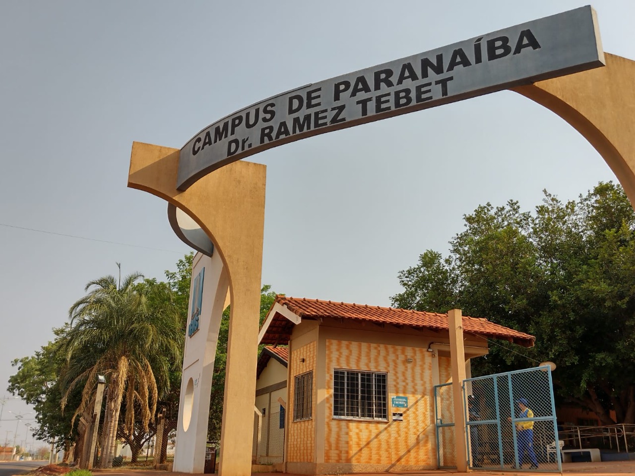 Acompanhados do diretor do CPar, professor doutor Wesley Ricardo de Souza Freitas, eles apresentaram o pedido à Câmara Municipal.  - ARQUIVO