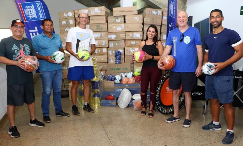 Uma grande remessa de materiais e equipamentos esportivos foi adquirida pela Administração Municipal - Divulgação/Assessoria