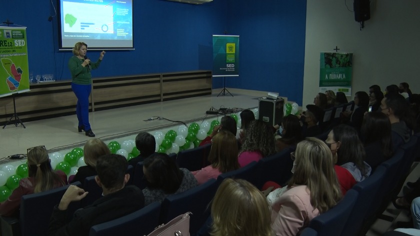 A crise educacional e prejuízo da aprendizagem com impacto da pandemia, foram um dos assuntos debatidos durante um encontro regional realizado em Três Lagoas - Reprodução/TVC