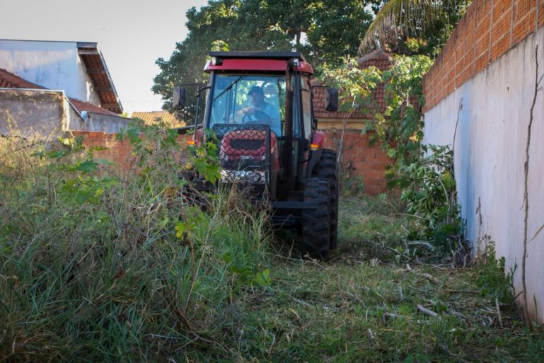 O objetivo da ação é melhorar o bem-estar da população, evitando a proliferação do mosquito Aedes Aegypti - Divulgação/Assessoria