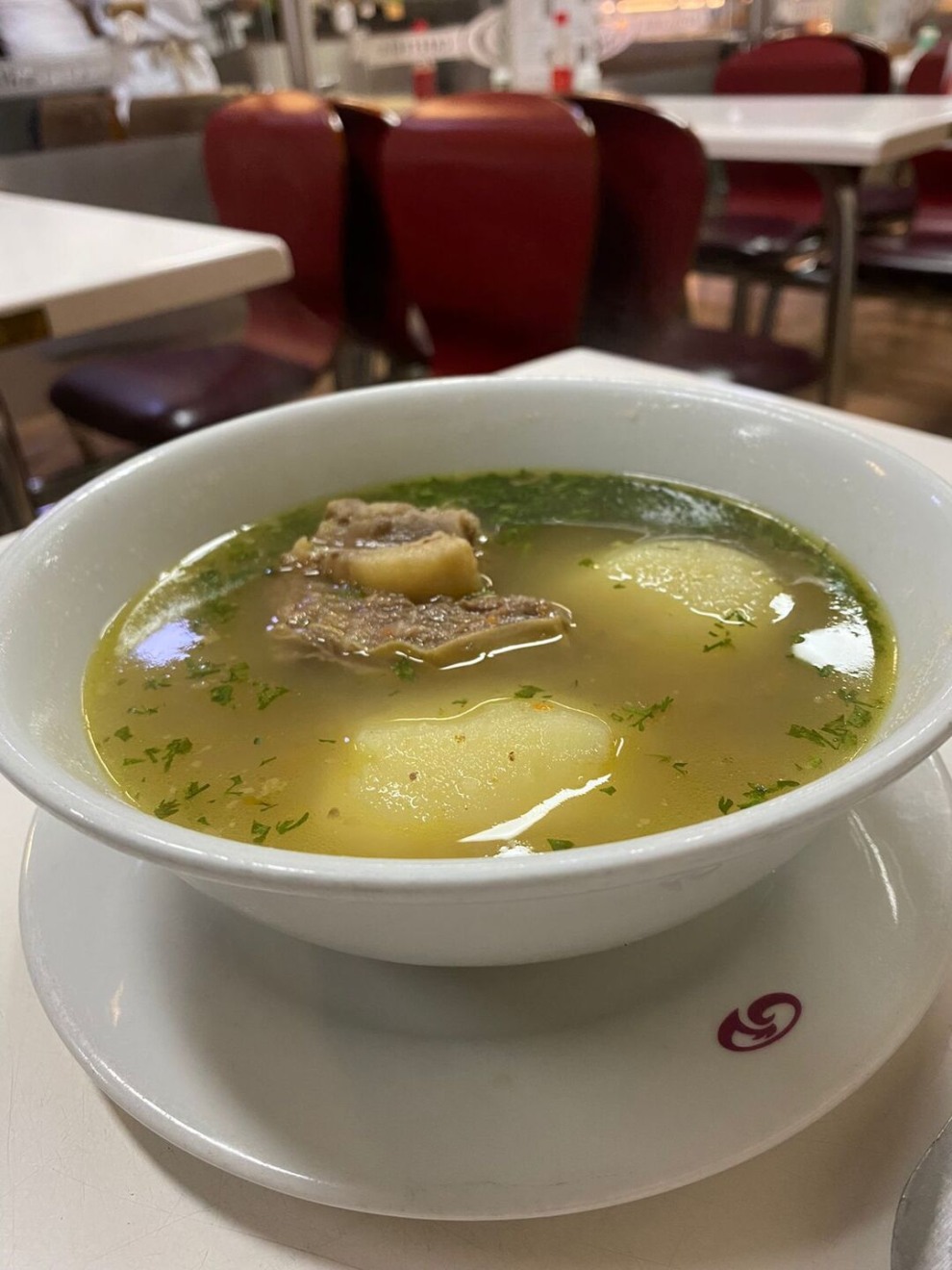 Sopa suculenta de costela colombiana - Foto: Paulo Machado