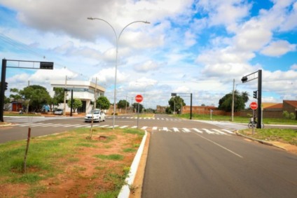 Os semáforos estão localizados na Avenida Baldomero Leituga - Divulgação/Assessoria