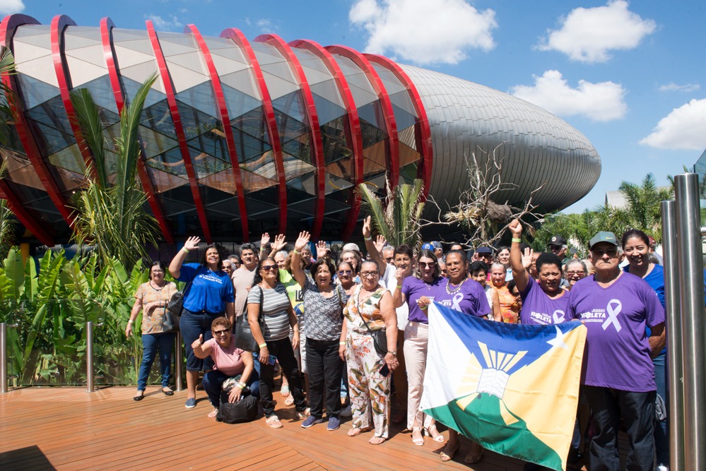 A primeira turma a realizar a visita reuniu 70 idosos. A ideia é de que outras turmas sejam formadas para realização de mais ações como esta pelo estado - Foto: Divulgação