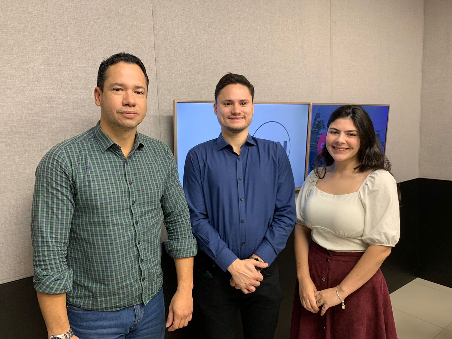 Fernando Garayo nos estúdios da Rádio CBN Campo Grande - Foto: CBN-CG