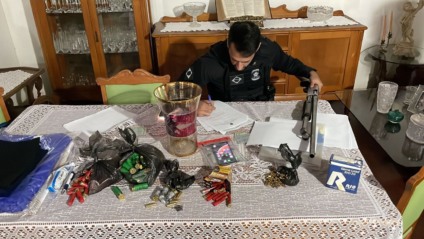 A investigação iniciou a partir de um flagrante de contrabando de agrotóxicos ocorrido em 03/07/2021, lavrado na Delegacia de Polícia Federal de Dourados/MS. No decorrer das investigações, foram lavrados outros dois flagrantes - Foto:Divulgação/Polícia Federal