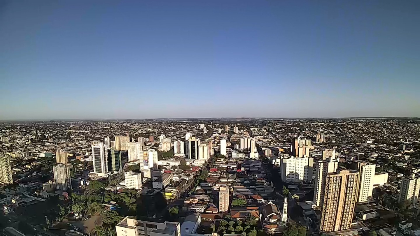 Na região pantaneira, mínima de 21°C em Corumbá e 16ºC em Aquidauana, máxima de 31ºC em ambos os municípios. Na região sudoeste, Porto Murtinho amanhece com 18°C e atinge os 33°C ao longo do dia. No norte, em Coxim, termômetros ficam entre 17°C - Foto:Clima Ao Vivo