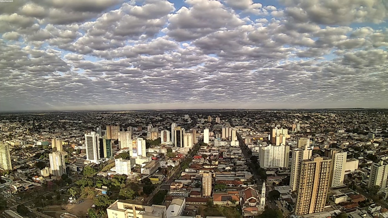 Na Capital o clima fica bastante seco durante a tarde, por isso recomenda-se a ingestão de muitos líquidos - Foto:Reprodução/ClimaAo Vivo