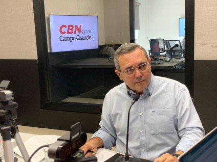 Edir Viégas chamou a atenção para o reduzido número de vagas anunciado pela prefeita - Foto: Duda Schindler/CBN-CG Edir Viégas chamou a atenção para o reduzido número de vagas anunciado pela prefeita - Foto: Duda Schindler/CBN-CG