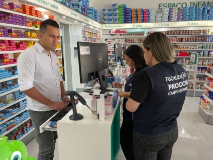 Por serem medicamentos de fácil acesso aos consumidores e muito receitados para dores em geral. a pesquisa de preços mostrou que os consumidores devem ter atenção ao realizar a compra - Foto:Divulgação/PREFCG