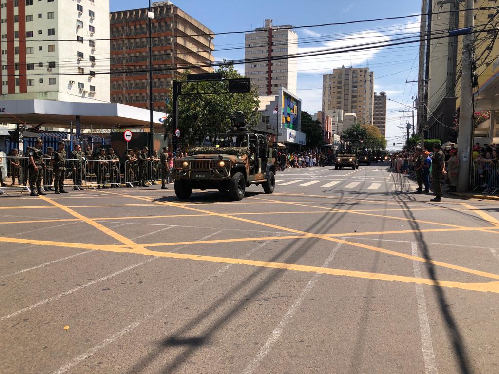 Mais de 15 mil pessoas acompanharam o desfile de 7 de setembro na capital - Foto: Gerson Wassouf/CBN-CG