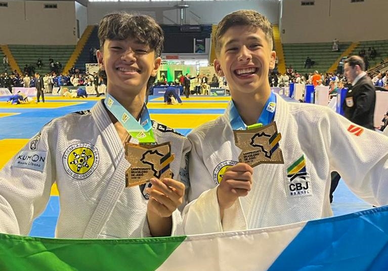 Kauã Yuji Yonaha e André Lucas Dodero, atletas conquistaram ouro em suas categorias - Foto: Divulgação/Fundesporte