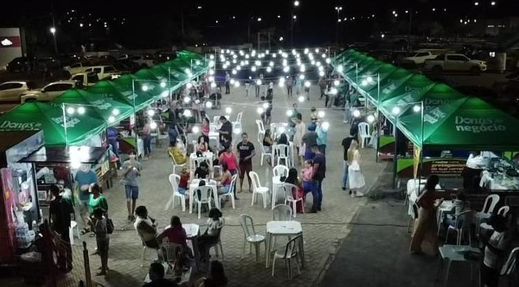 Evento terá música ao vivo e praça de alimentação. - Foto: Reprodução/Sicredi