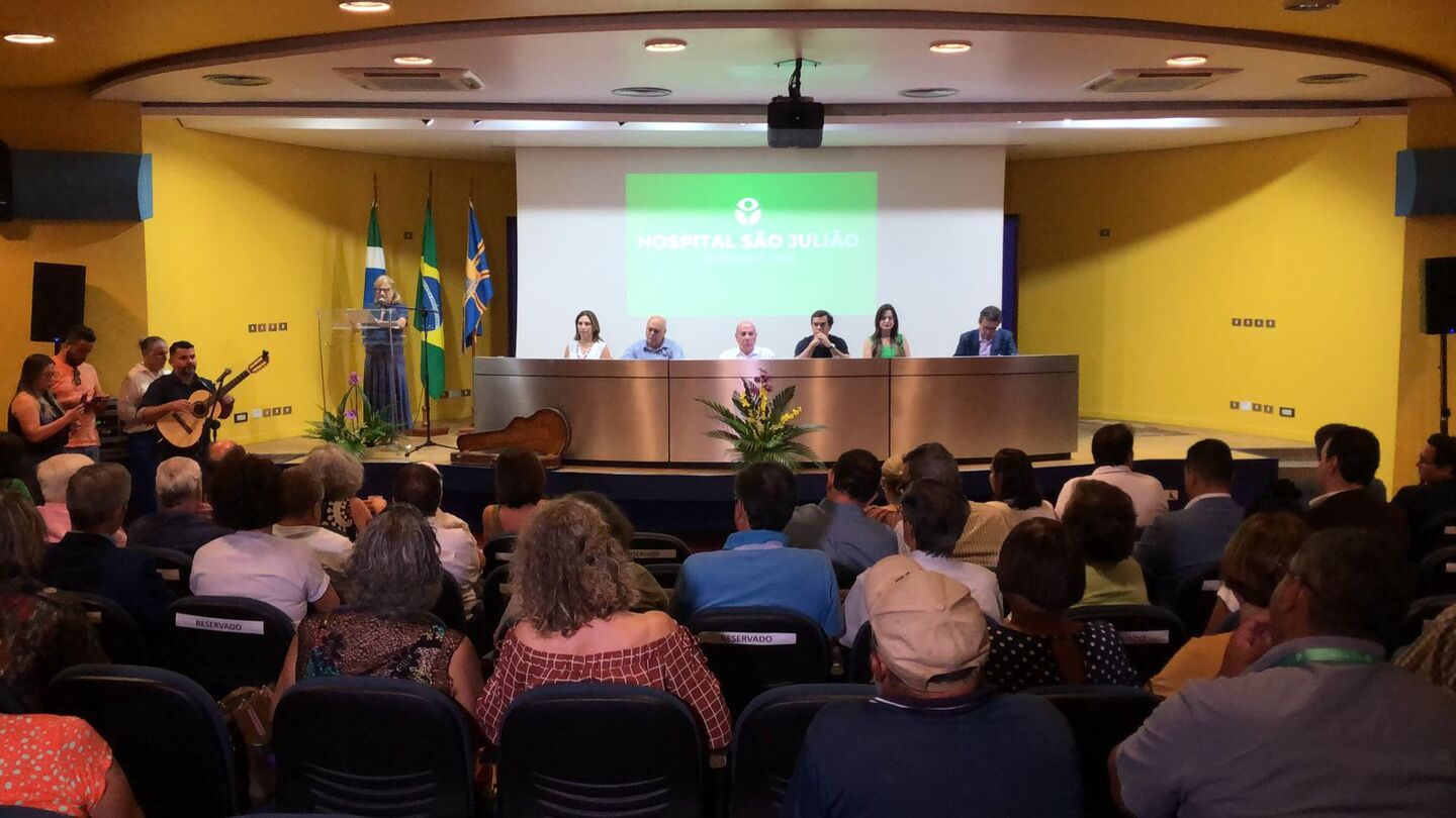 A cerimônia de certificação foi realizada na manhã desta sexta-feira (1) no Centro de Convenções Dr. Gunter Hans, na sede do hospital - Foto: Gerson Wassouf/CBN-CG