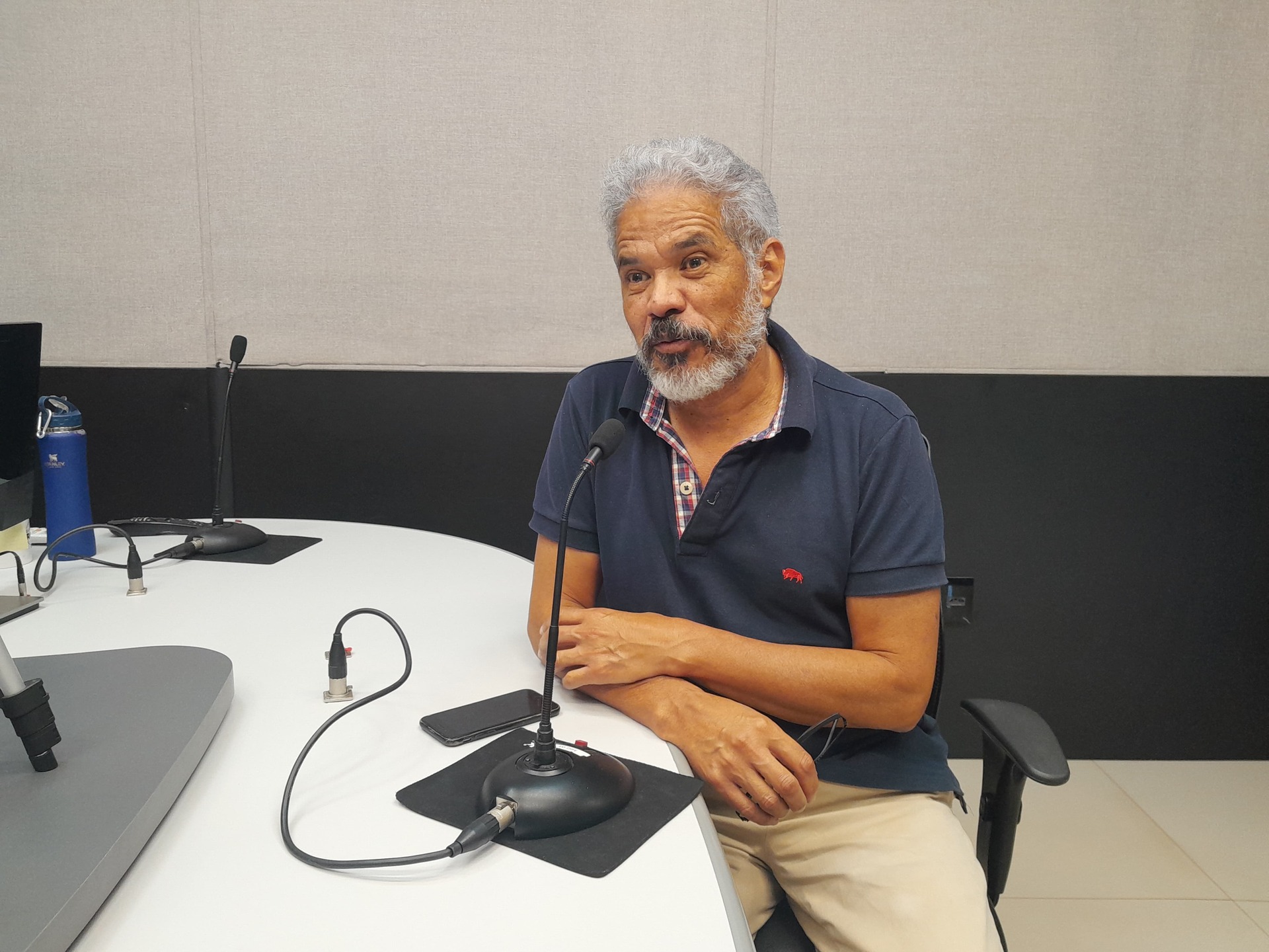 Adilson Trindade durante participação no Jornal CBN Campo Grande - Foto: Duda Schindler/CBN-CG