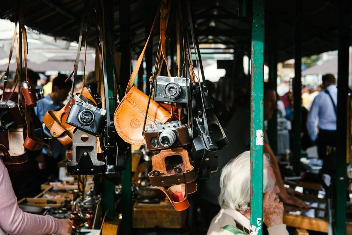 Feira de antiguidades e bazar ao ar livre será neste domingo - Foto: Reprodução/ Governo do Estado