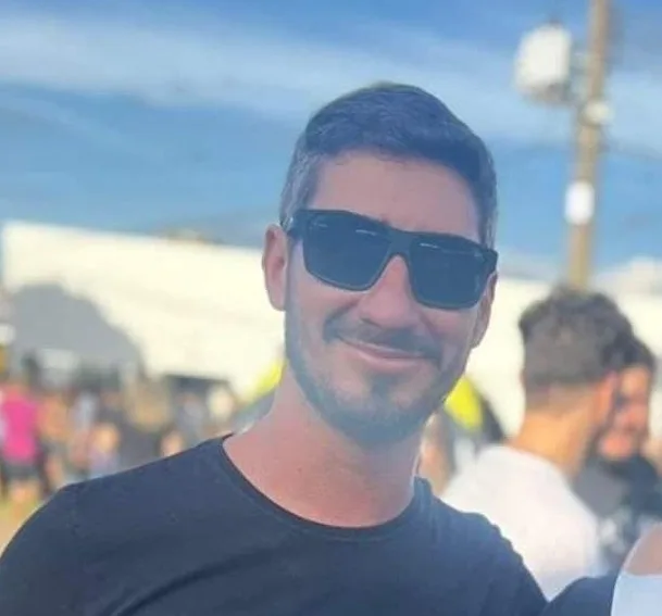 Leandro Francisco de Freitas, de 33 anos, foi assassinado a tiros na noite de domingo (14) - REDES SOCIAIS