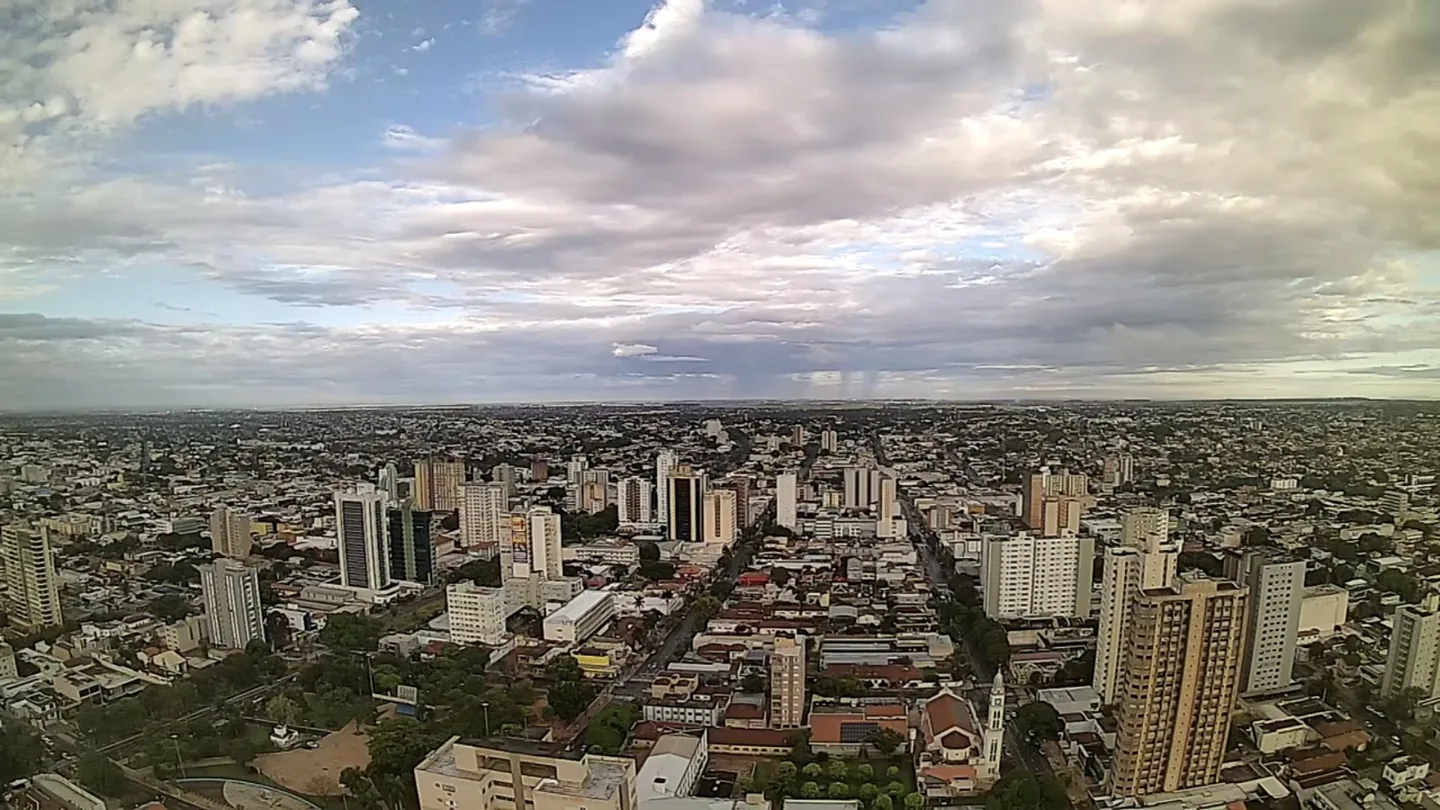 Em Campo Grande, as temperaturas devem variar entre 20°C no início do dia e 29°C nos momentos mais quentes - Foto:Reprodução/Clima Ao Vivo - Campo Grande