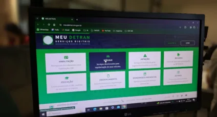 Este novo serviço visa simplificar o processo de emissão de documentos CRLV e da Autorização para a Estampagem de placa para veículos zero quilômetro, reduzindo a burocracia e facilitando a vida dos cidadãos - Foto:Divulgação/Detran-MS