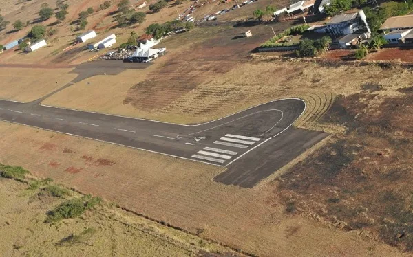 Obras no aeródromo de Paranaíba incluem melhorias na pista, taxiway e pátio de aeronaves - Foto: Paradadez