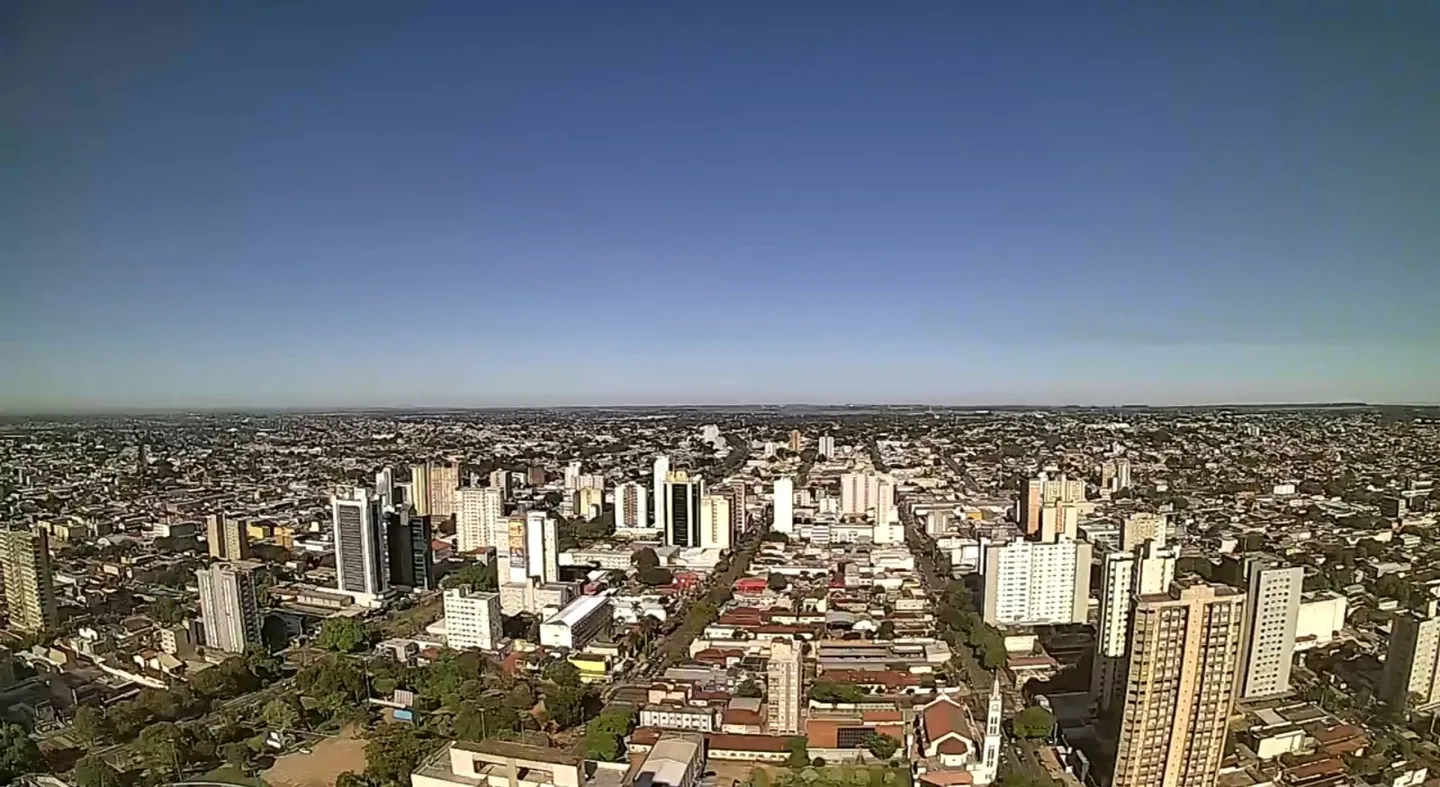 Em Campo Grande, o dia começou com 25°C, e deve alcançar os 35°C ao longo do dia. - Foto:Reprodução/Clima Ao Vivo-Campo Grande