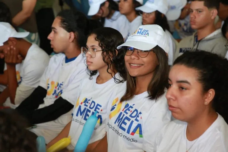 Parcela de R$ 200, relativa à frequência durante o mês de abril, será paga até 1º/7, conforme o mêsdenascimento dos alunos. - Foto: Divulgação