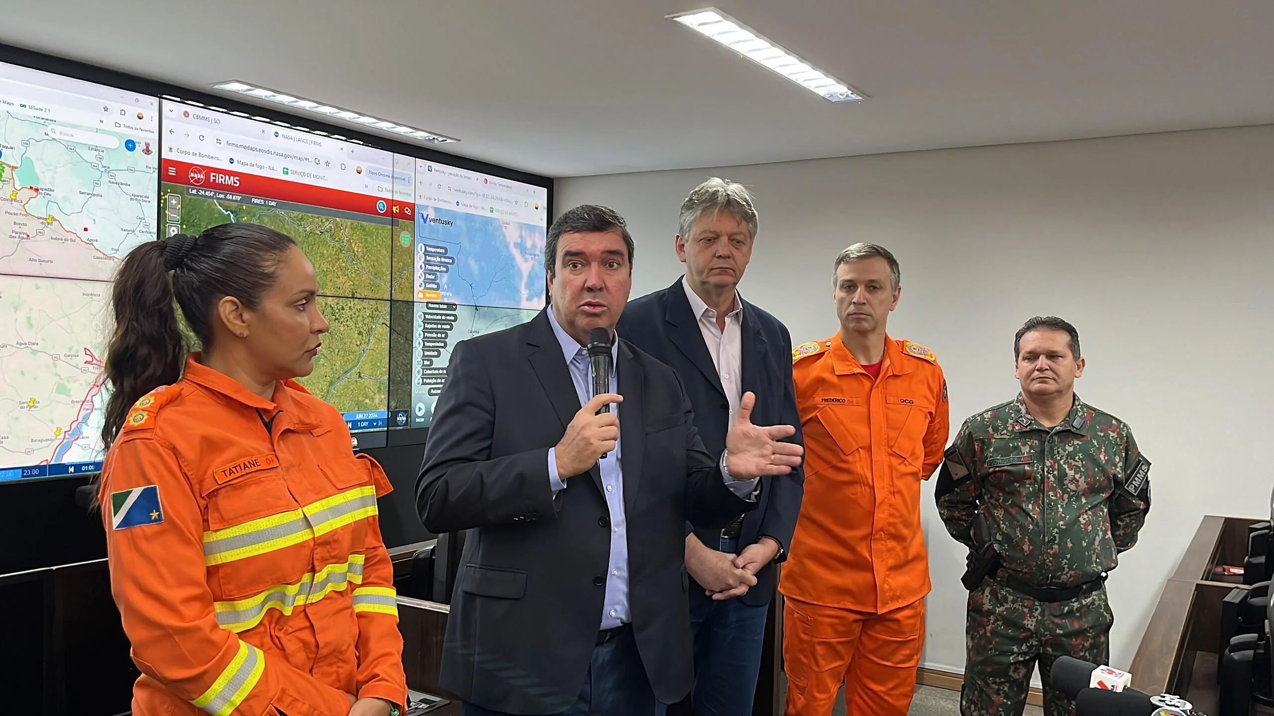 Autoridades presentes nessa manhã no Centro Integrado de Operações de Segurança, na sede do Comando-Geral da Polícia Militar do Estado, em Campo Grande - Foto: Gerson Wassouf/CBN-CG