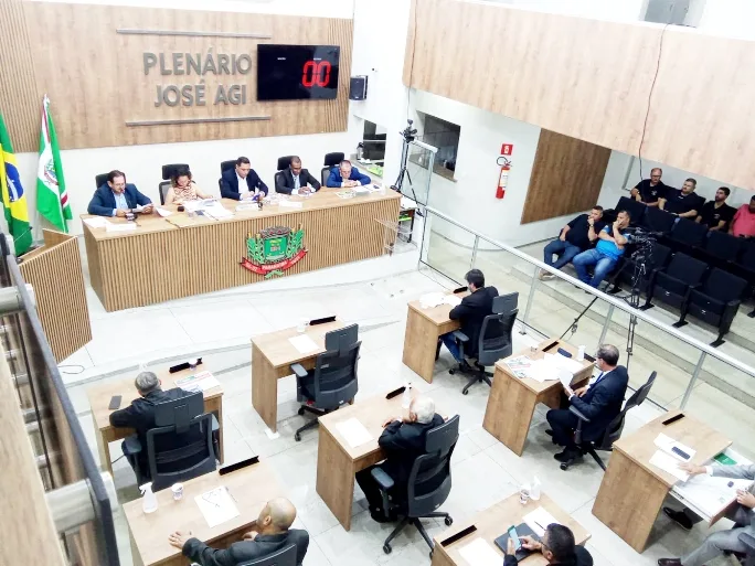 Denúncia foi aprovada pela maioria dos vereadores no plenário. - Foto: Divulgação