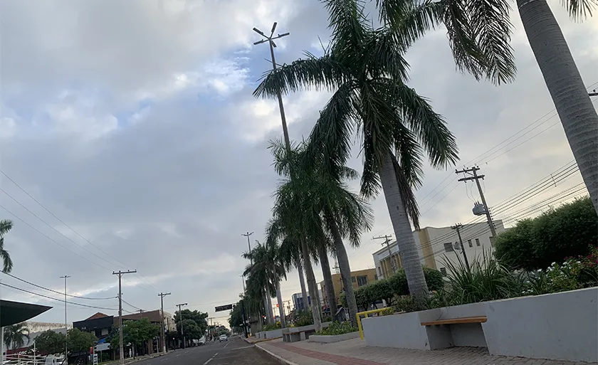 A terça-feira amanheceu nublado, mas não tem previsão de chuva. - Foto: Arquivo/JPNews