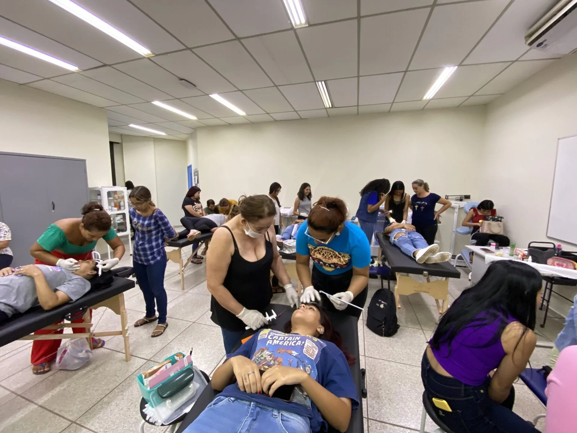 Nova Campo Grande e Bosque Santa Mônica recebem formação em Design de Sobrancelha - Foto: Reprodução/ Prefeitura de Campo Grande