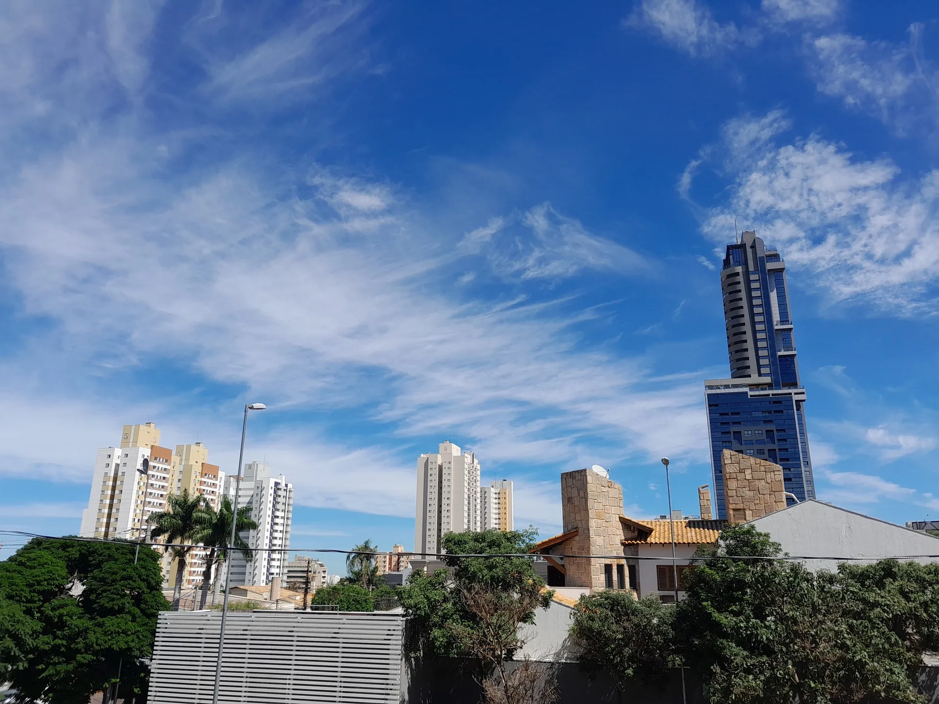 Dia será de sol com algumas nuvens em Campo Grande - Foto: Mateus Adriano/CBN CG